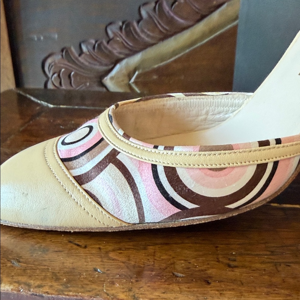 CHANEL slingback classic vintage beige and brown Patterned Women's Heels - Picture 4 of 16